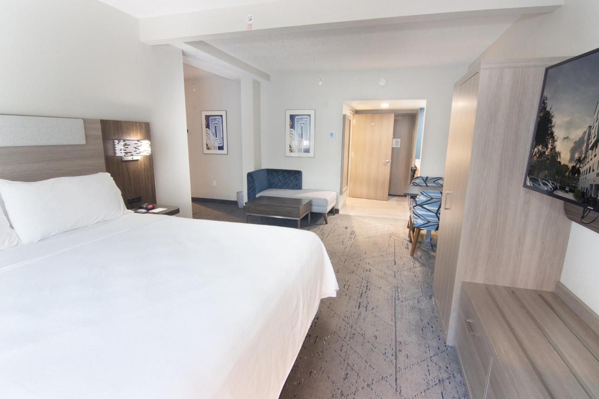 Holiday Inn Express And Suites Fort Lauderdale Airport West By Ihg Деві Екстер'єр фото