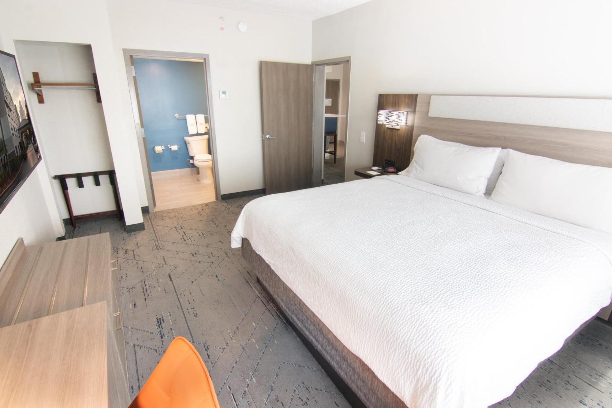 Holiday Inn Express And Suites Fort Lauderdale Airport West By Ihg Деві Екстер'єр фото