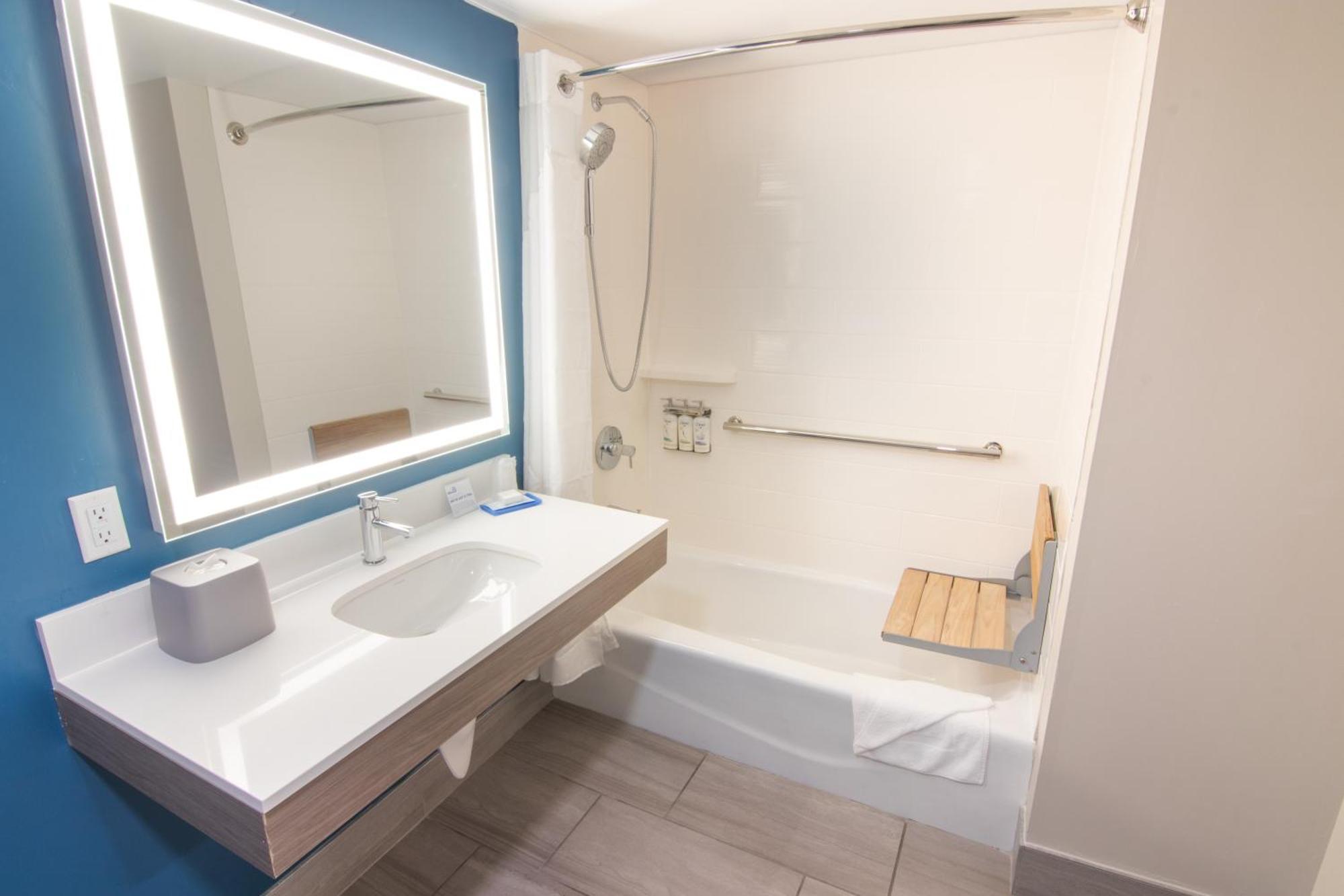 Holiday Inn Express And Suites Fort Lauderdale Airport West By Ihg Деві Екстер'єр фото